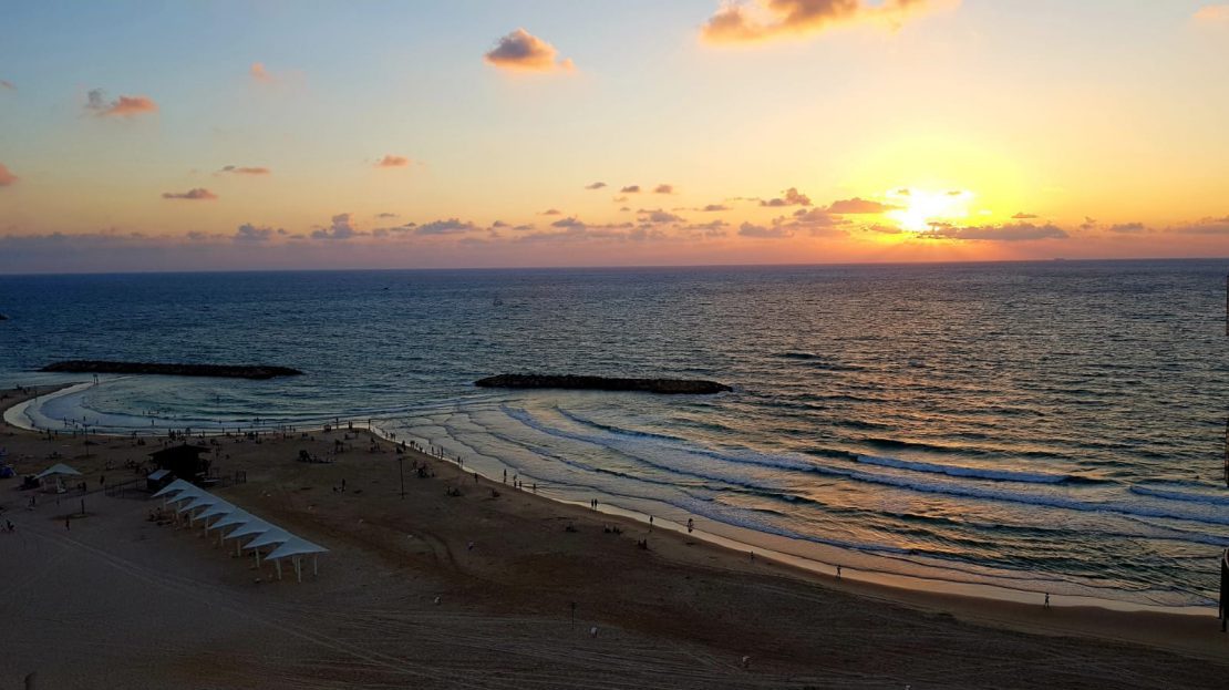 חוף הים