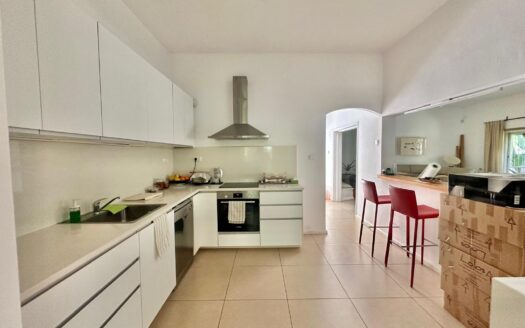 Charming Furnished House for Rent in Cfar Shmariyahu