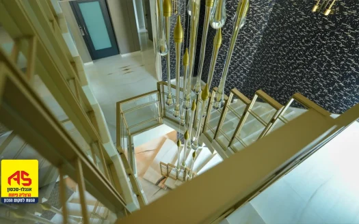 Beautifully Designed Representational Villa for Rent
