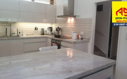 Cozy Family Home in Herzliya Bet for Rent